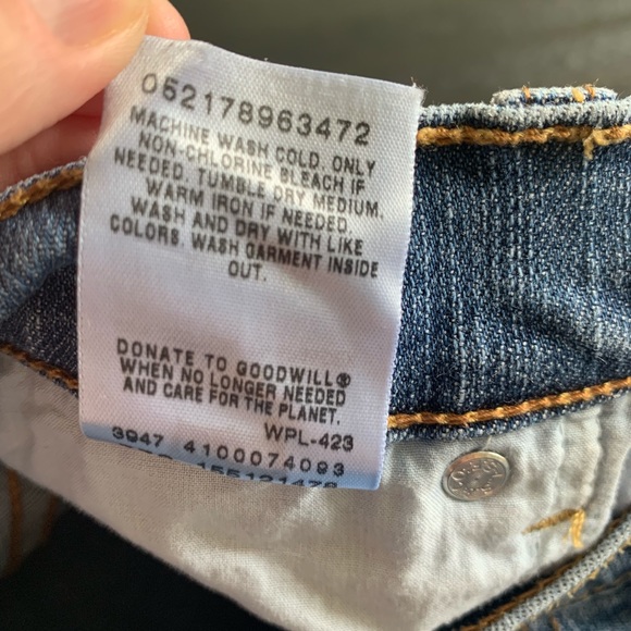 Levi’s light blue Jeans 👖 SOLD 👖 - Picture 4 of 6